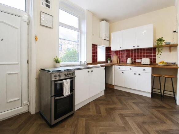 3 bed Terraced for sale Image 5