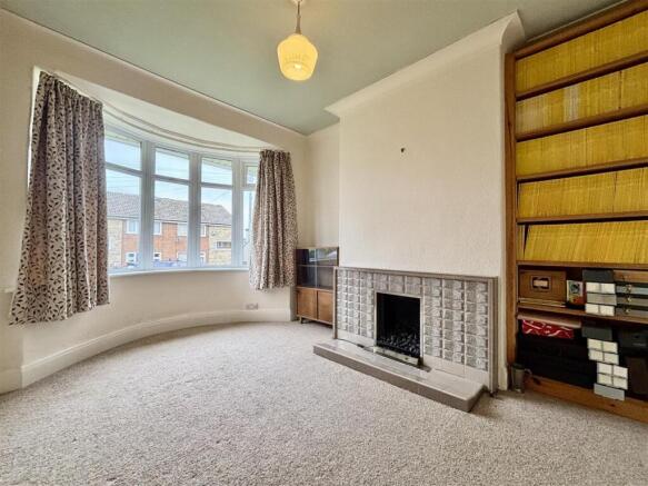 Weston Avenue, Queensbury, Bradford photo 5