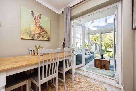 Old Epsom Road, Guildford, Surrey, GU4