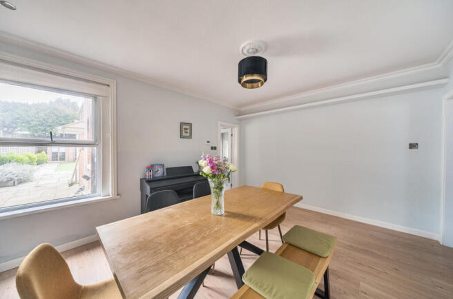 1404995-21-699c73...