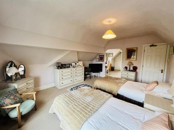 Guest Bedroom 3