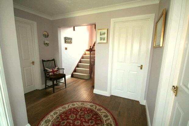 Spacious Reception H