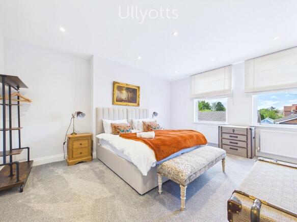 3 bed Semi-Detached to rent Image 9