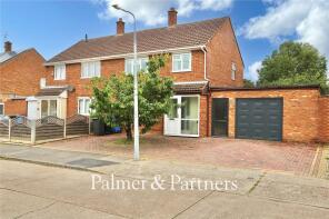 6, Stonechat Road, Ipswich IP2 0SA