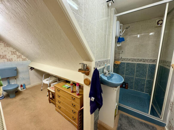 3 bed Semi-Detached for sale Image 9
