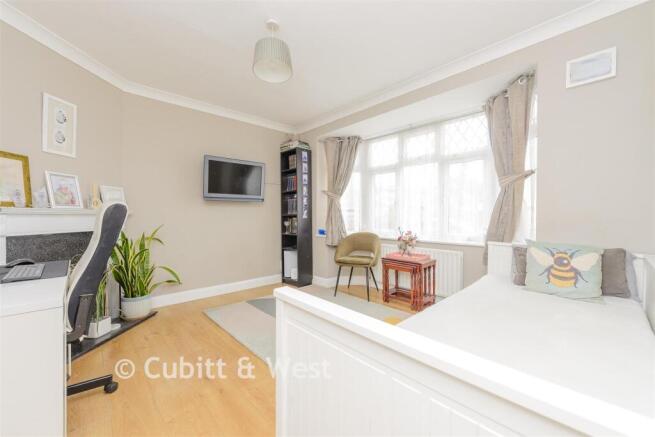 Prince Albert Square, Redhill, Surrey photo 4