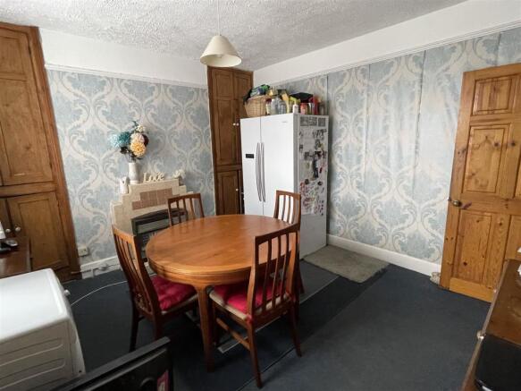 Dining Room: