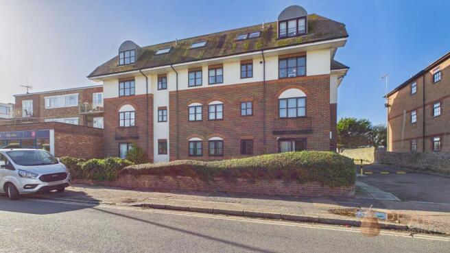 2-bed flat on South Street, Lancing, BN15, £235,000