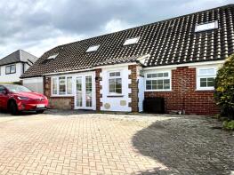 Lamorna, Old Shaw Lane, Swindon SN5 5PH