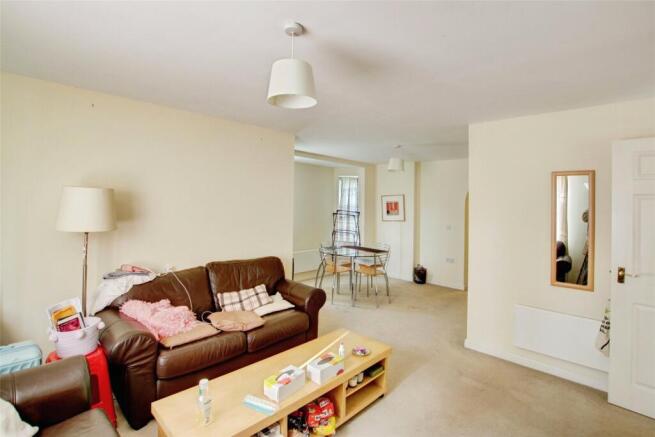 Archers Court, Crossgate Moor, Durham, DH1 photo 4