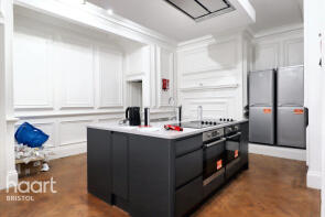 Flat 3, Fitzhardinge House, Tailors Court, City Centre, Bristol BS1 2EY