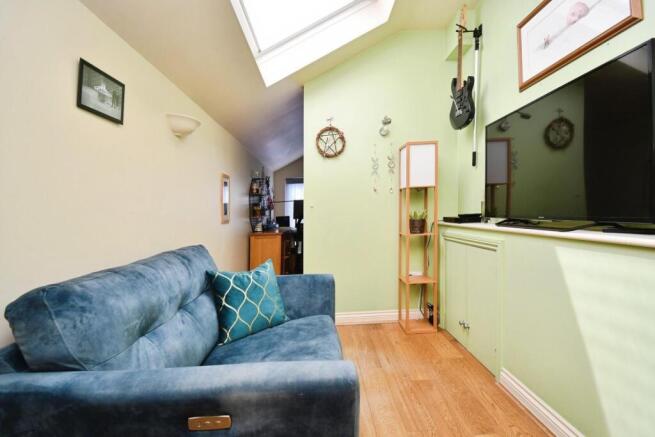 4 bed Detached for sale Image 10