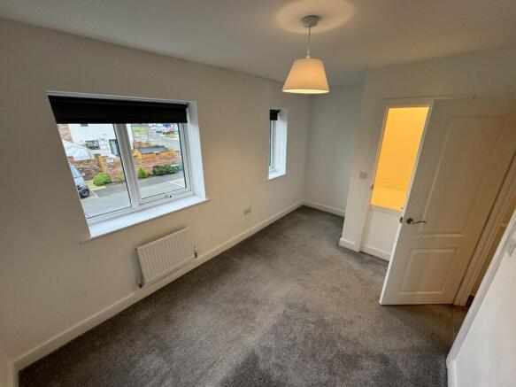 2 bed Semi-Detached for sale Image 11