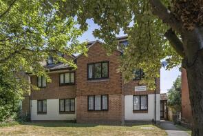 3, 144 Radley Court, Selhurst Road, South Norwood, London SE25 6LP