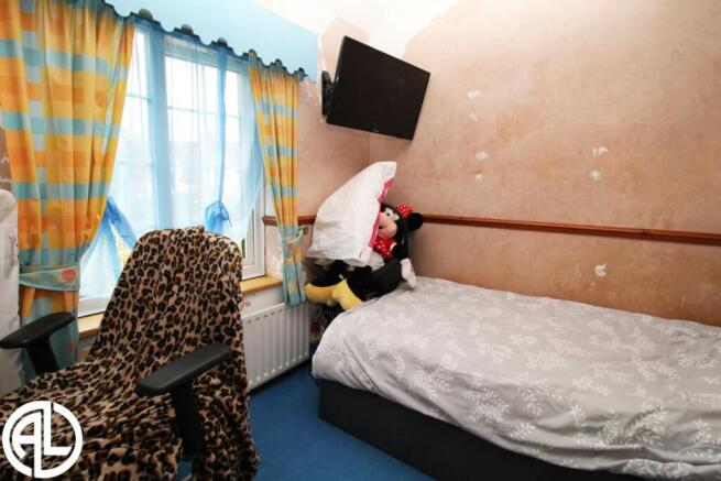 Photo 9