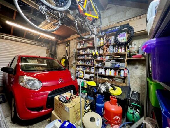 garage.jpg