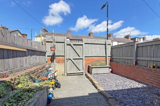 2 bed Terraced for sale Image 4