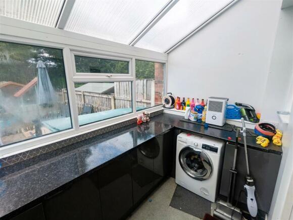 Conservatory/Utility