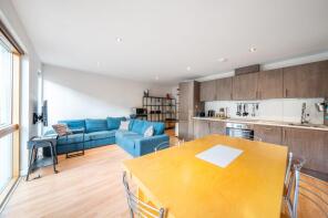 5, 85 Oyster Court, Crampton Street, London SE17 3BW