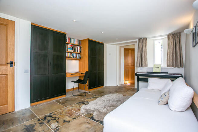 Ground floor bedr...