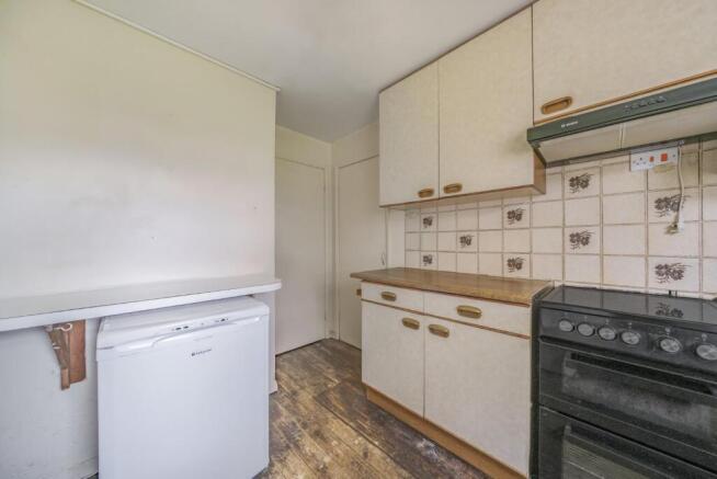 Kitchen cooker.jpg