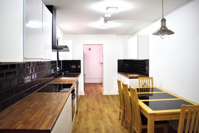 Kitchen & Uti...