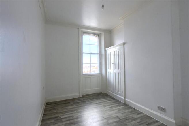 2 bed Flat to rent Image 8