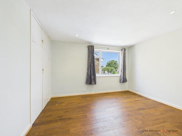 3 bed Semi-Detached for sale Image 7