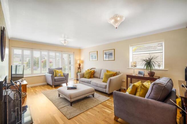 3 bed Detached Bungalow for sale Image 6