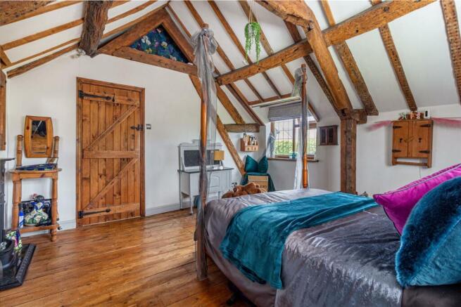 Bedroom-2-3.jpg