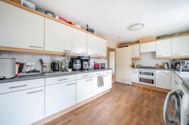 1294733-23-6847f4...