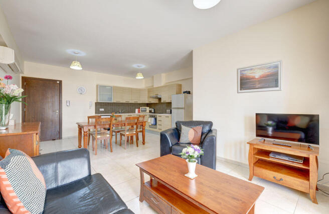 Lounge Kitchen...
