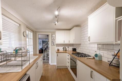 Main Street, Farcet, PE7