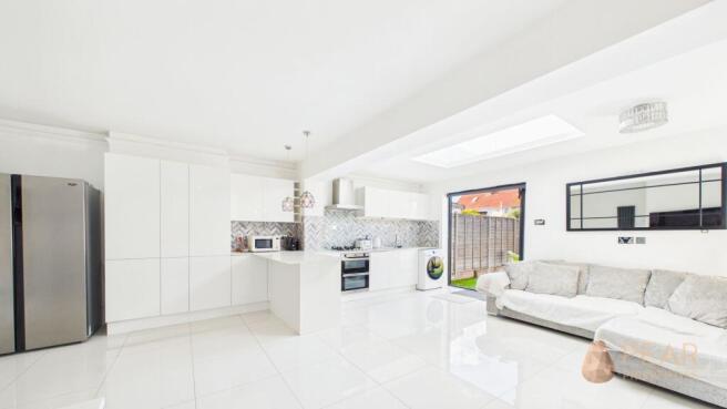 Open Plan Kitchen / Dining / Living Room