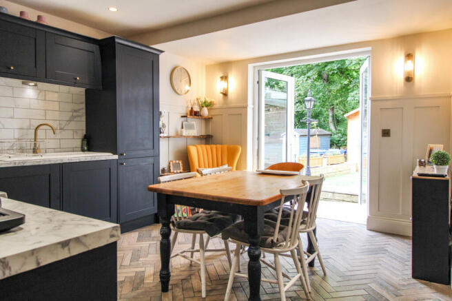 2 bed Terraced for sale Image 4