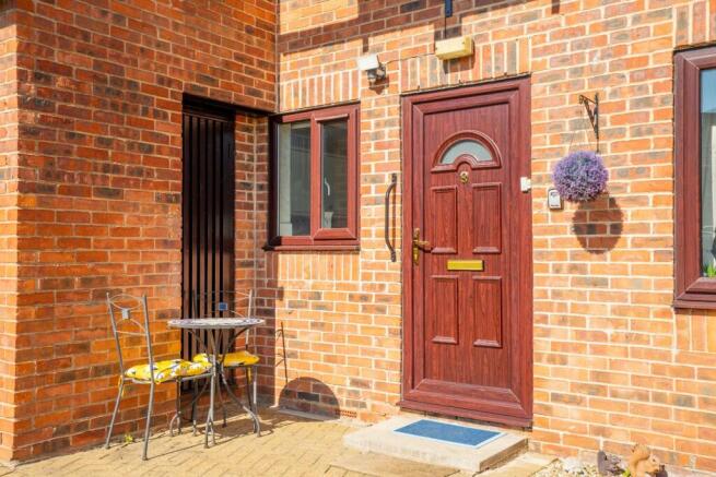 2 bed Apartment for sale Image 8