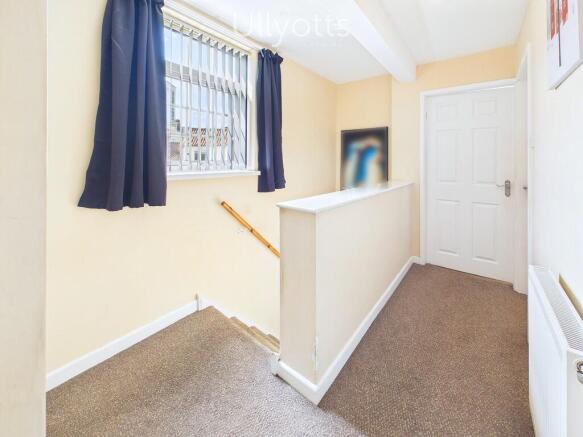 3 bed Semi-Detached for sale Image 9