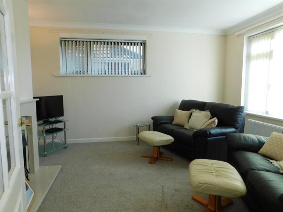 lounge 1