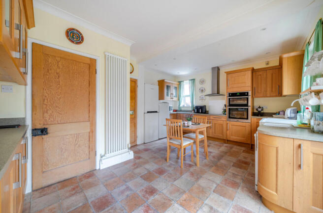 1404004-19-6981ef...