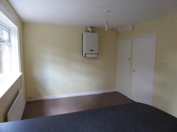 ADDITIONAL DINING ROOM PHOTO