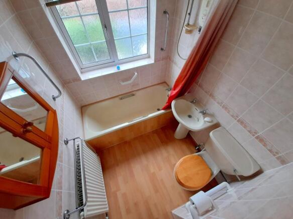 Photo 6