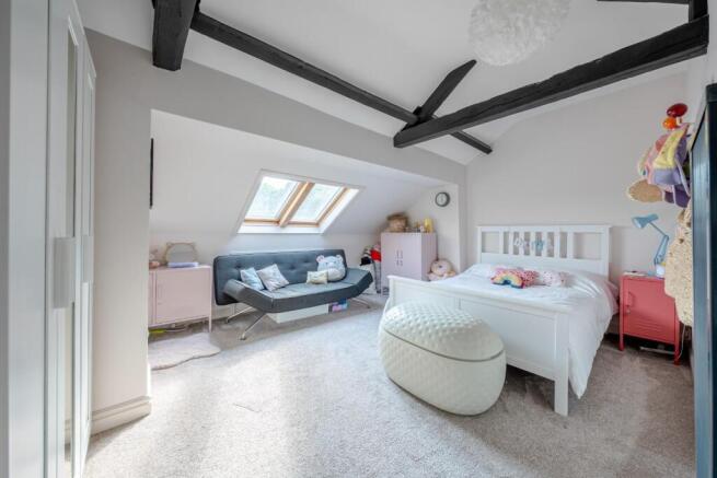 4 bed Terraced for sale Image 11