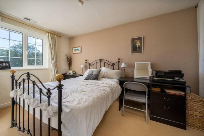 Bedroom 2 (Double)