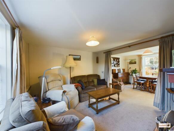 Lounge / Dining Room