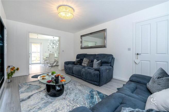 Fontwell Park Drive, Bourne, Lincolnshire, PE10 photo 4