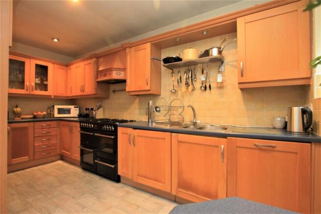 55 Rydal Road kitchen 2.JPG