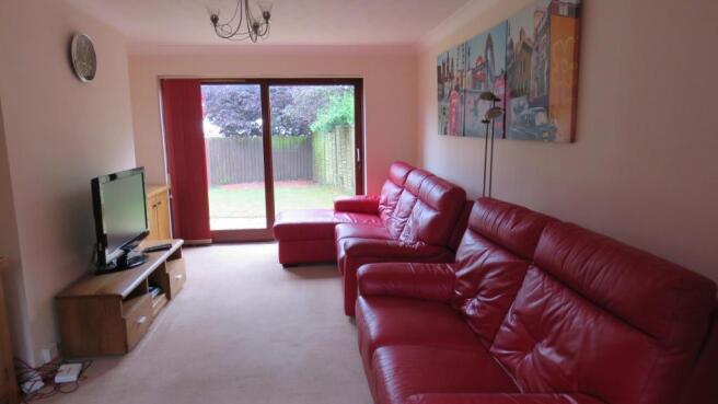 Upwood Road 43 loung