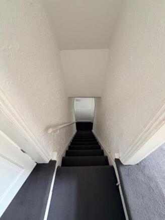 2 bed Terraced to rent Image 9