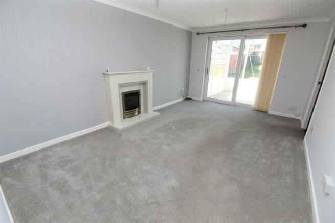 Lounge/ Dining Room