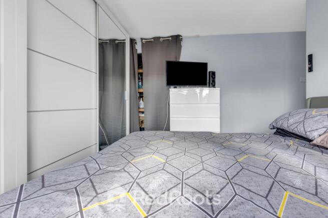 3 bed Semi-Detached for sale Image 12